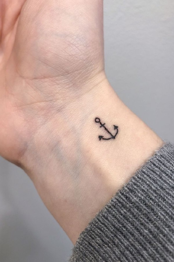 Small Anchor diagram tattoo