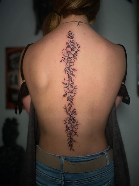Spine Tattoo ideas For Women