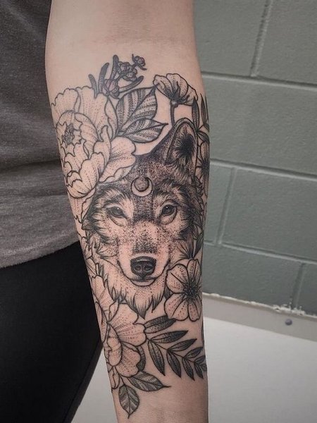 Wolf Tattoo ideas For Women