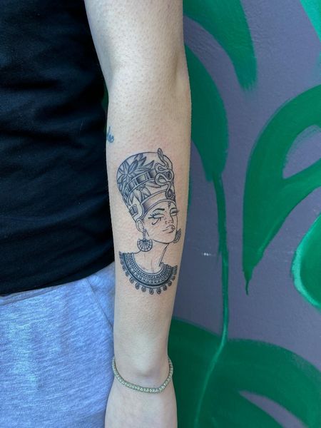 Minimalist Nefertiti Tattoo