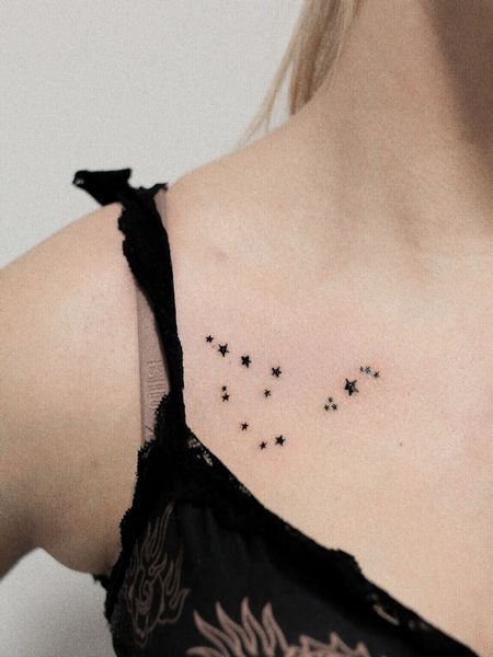 Star Collarbone Tattoo