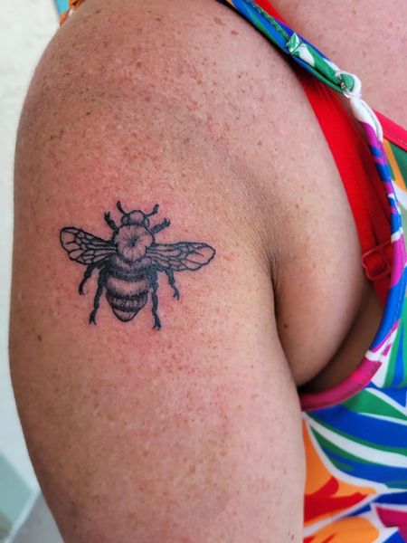 Bee Tattoo On Shoulder