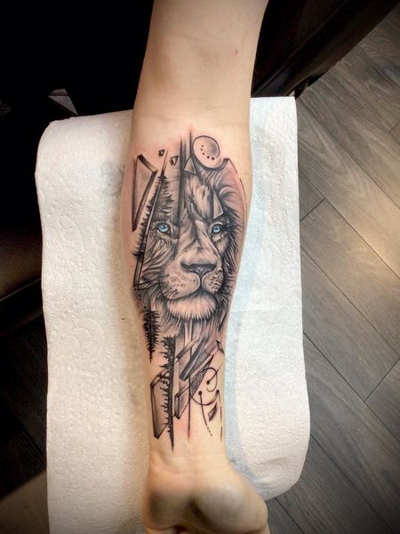 Lion Forearm Tattoos