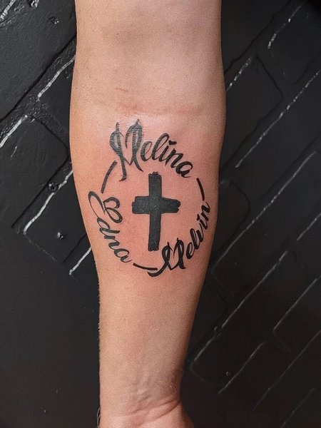 Cross Tattoos With Names
