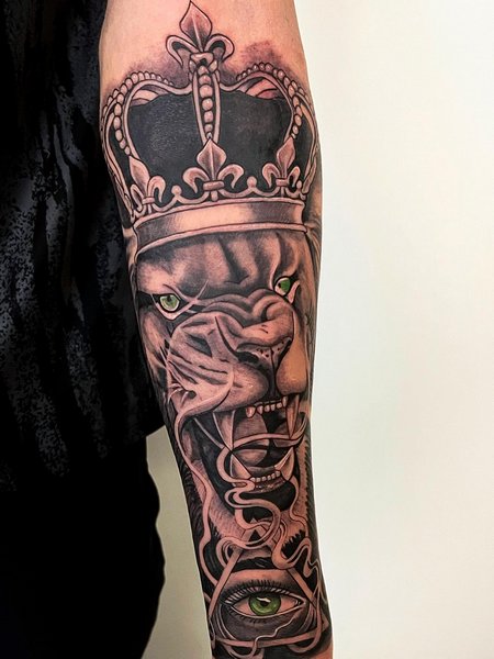Crown Tattoo ideas