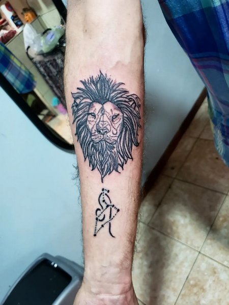 Leo Tattoos For Men